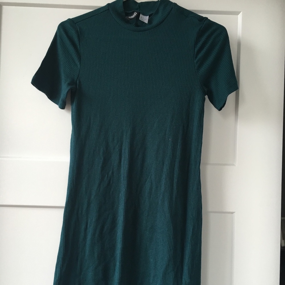 H&M teal short sleeved ribbed dress